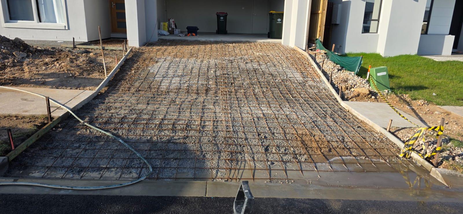 Concrete Driveways and Beds project photo 11