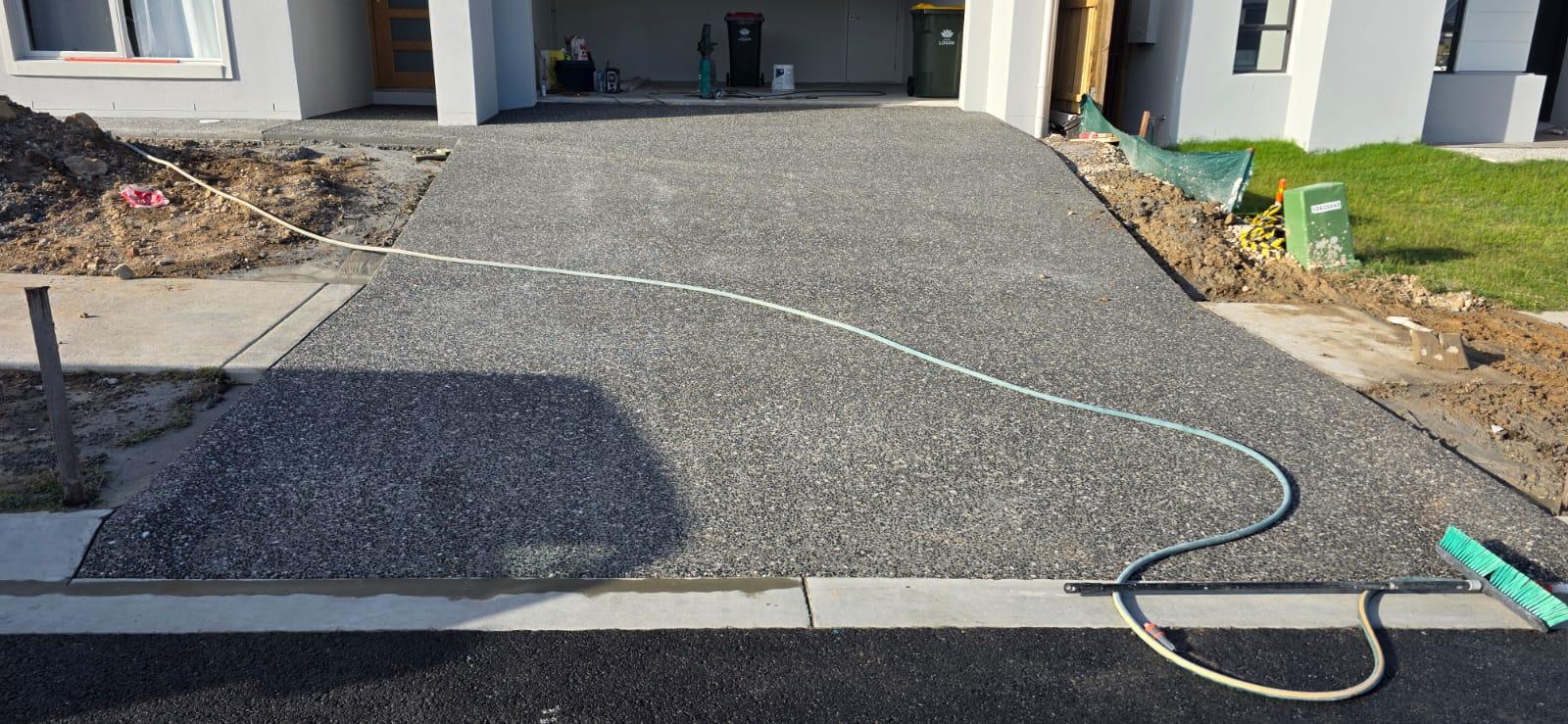 Concrete Driveways and Beds project photo 14