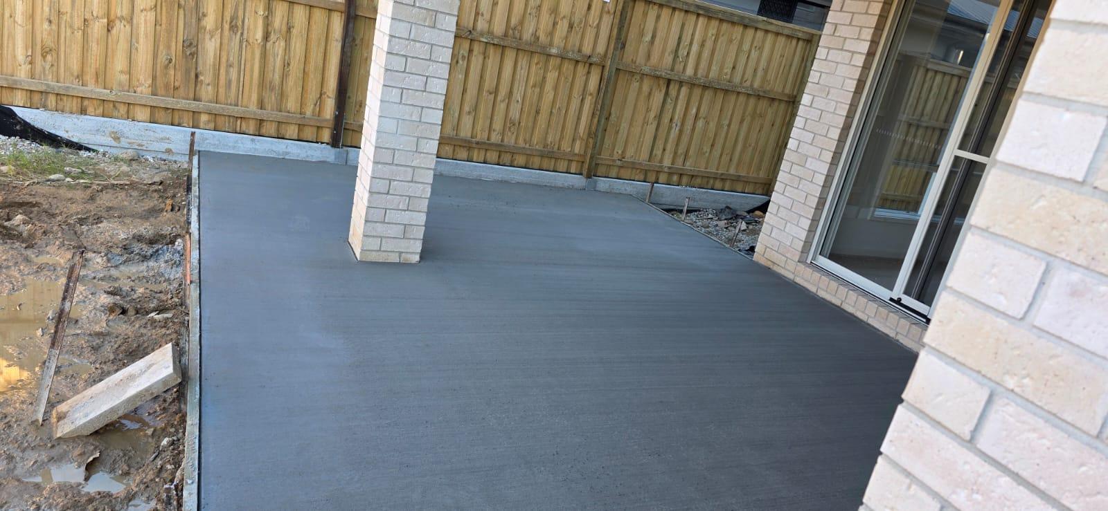 Concrete Driveways and Beds project photo 18